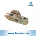 Single bevel gear for earthing switch